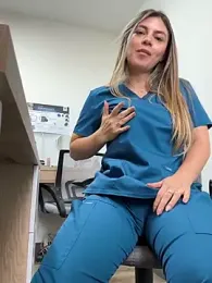 alicee16 stripchat stream image