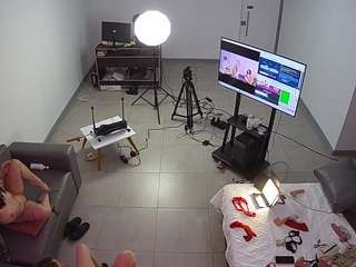 voyeurcam-jb-office-2 camsoda stream image