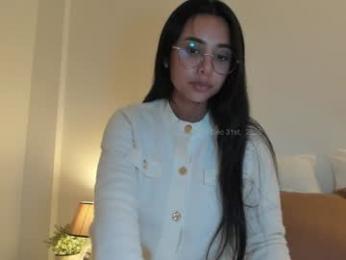camilagomezz chaturbate stream image