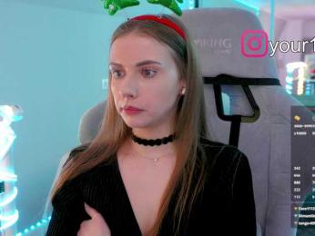 VikkiExtraCheese bongacams stream image, 31.12.2025 21:00