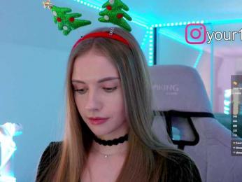VikkiExtraCheese bongacams stream image, 31.12.2025 21:00