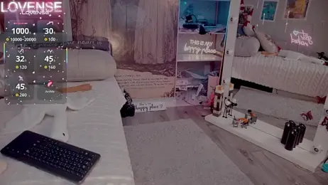 Careful_i_bite stripchat stream image