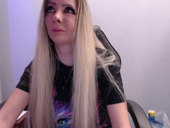 blondalina bongacams stream image