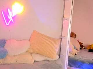 liliimoon camsoda stream image