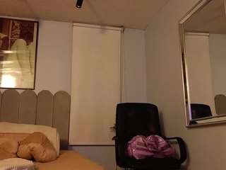 lady-brownn camsoda stream image