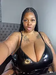 Yung-Missy stripchat stream image