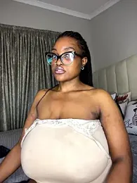 Bustygoddess32 stripchat stream image