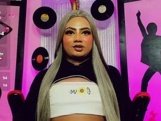 mayka-brunette01 camsoda stream image