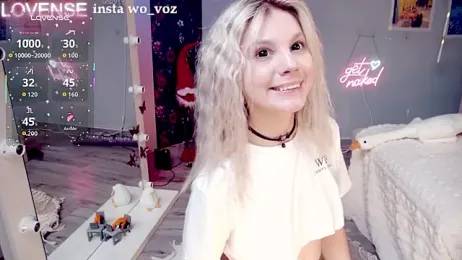 Careful_i_bite stripchat stream image