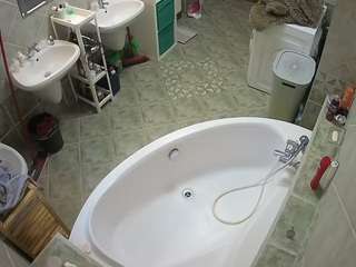 voyeurcam-julmodels-bath-1st-1 camsoda stream image, 14.01.2026 15:30