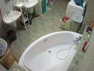 voyeurcam-julmodels-bath-1st-1 camsoda stream image, 14.01.2026 15:30