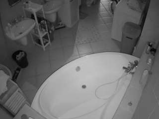 voyeurcam-julmodels-bath-1st-1 camsoda stream image, 14.01.2026 15:30