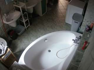voyeurcam-julmodels-bath-1st-1 camsoda stream image, 14.01.2026 15:30
