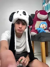 Naim_TheKing stripchat stream image, 25.01.2026 05:50