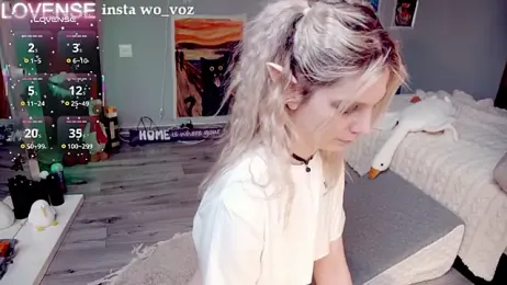 Careful_i_bite stripchat stream image