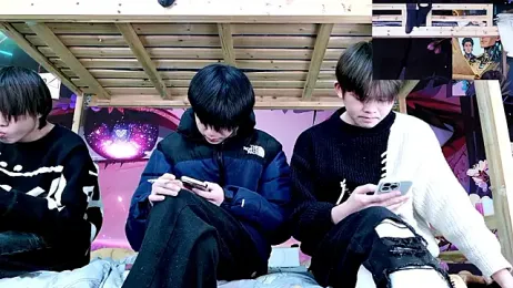 xiaohuangren01 stripchat stream image