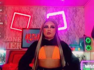 mayka-brunette01 camsoda stream image