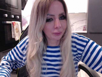blondalina bongacams stream image