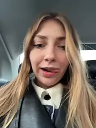 Sunny___Bunny stripchat stream image