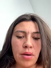 LIZ-06_ stripchat stream image