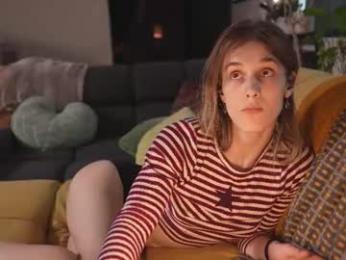petitecut chaturbate stream image, 02.02.2026 23:50