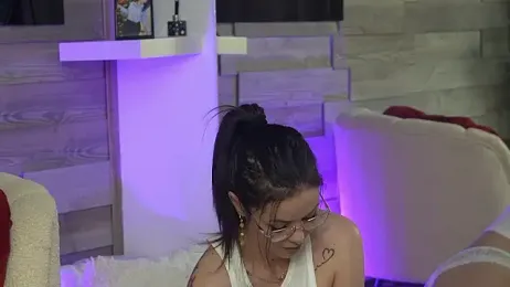 SeductiveMom stripchat stream image, 03.02.2026 04:10