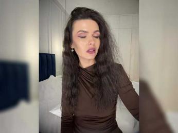 Oops_kiraa bongacams stream image