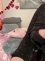 Angel-Lewd-Cake stripchat stream image