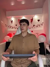 AdrianRinaldi stripchat stream image