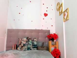 emma-foxx1 camsoda stream image, 18.02.2026 20:00