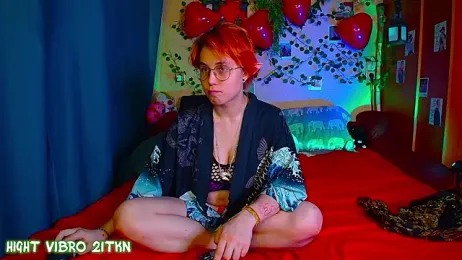 TrickyKitsune stripchat stream image