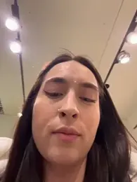 Holly_Play stripchat stream image, 20.02.2026 12:00