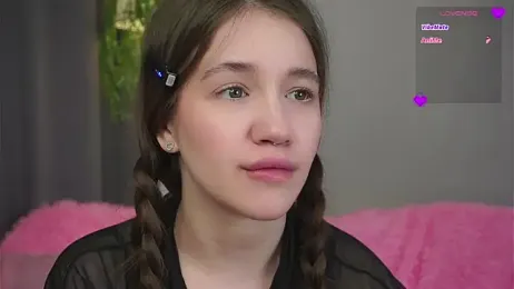 AmiLewis stripchat stream image