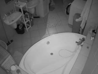voyeurcam-julmodels-bath-1st-1 camsoda stream image, 20.02.2026 19:00