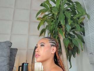 zhuyhong camsoda stream image