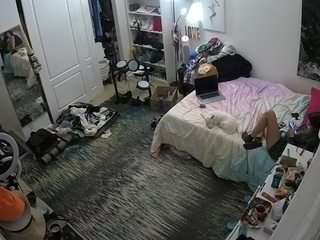 voyeurcam-hornyhostel-02 camsoda stream image