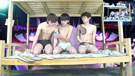 xiaohuangren01 stripchat stream image