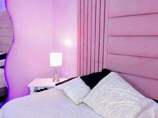 dalis-hills camsoda stream image