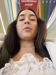 Holly_Play stripchat stream image, 27.02.2026 12:00