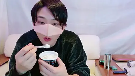 -kou-- stripchat stream image