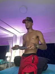 AaronCruz_ stripchat stream image, 04.03.2026 03:50