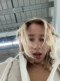 SSSATIVA_model stripchat stream image