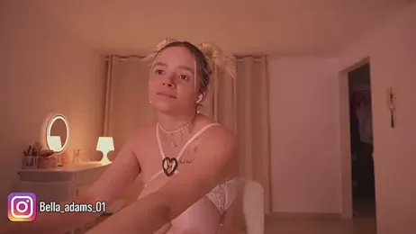 bella_adams_ stripchat stream image