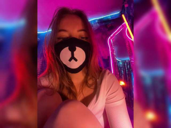 -Summer- bongacams stream image