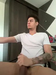 bigryann23 stripchat stream image