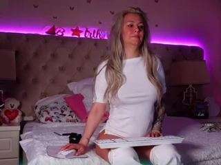 aliciarey camsoda stream image