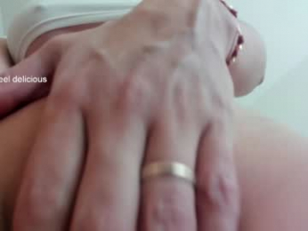 vanandjuani chaturbate stream image