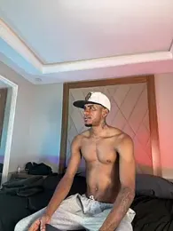 AaronCruz_ stripchat stream image, 17.03.2026 01:40