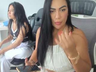 emilybrowm camsoda stream image