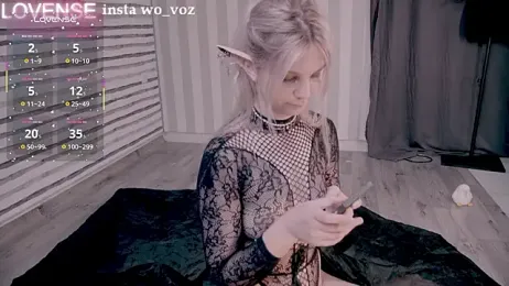 Careful_i_bite stripchat stream image